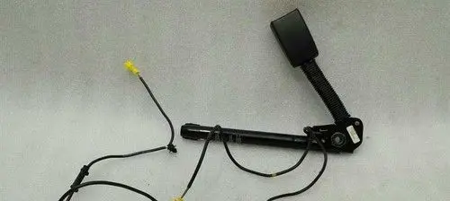 Mercedes-Benz CLS C219 Front seatbelt A2118602069