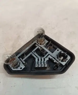 BMW 5 E39 Tail light bulb cover holder 8371325