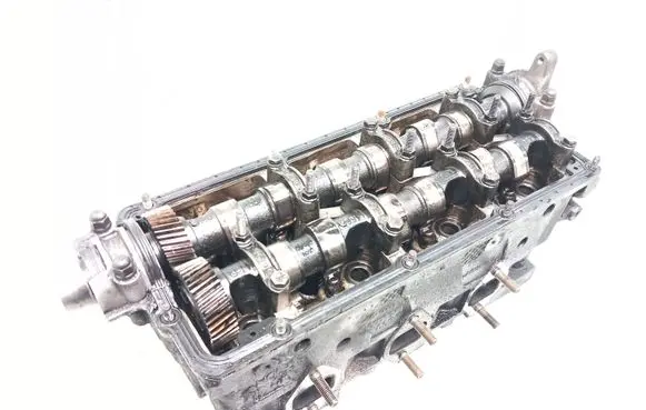 Volkswagen PASSAT B5.5 Engine head 059E