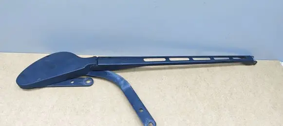 Mercedes-Benz CLK A209 C209 Front wiper blade arm A2038203044