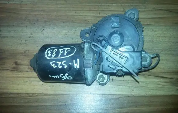 Mazda 323 Wiper motor