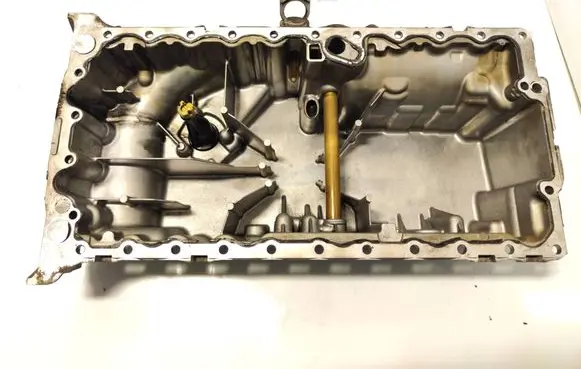 Volvo V60 Oil sump 31359988aa