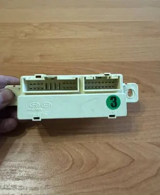 Hyundai i40 Door central lock control unit/module 919402H130 13277N AK61116