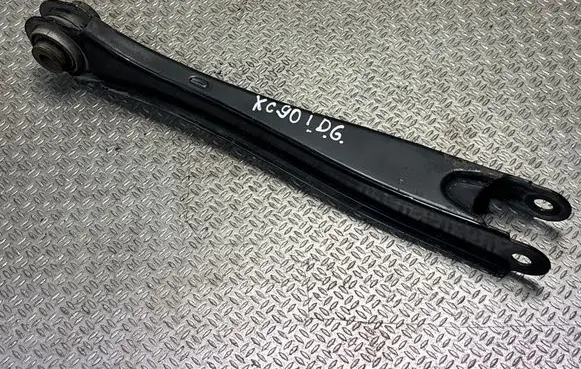 Rear control arm