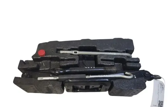 Hyundai Santa Fe Tool set 
