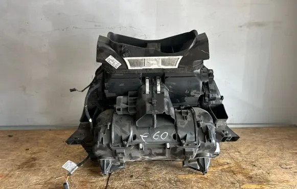 BMW 5 E60 E61 Interior heater climate box assembly 11611611