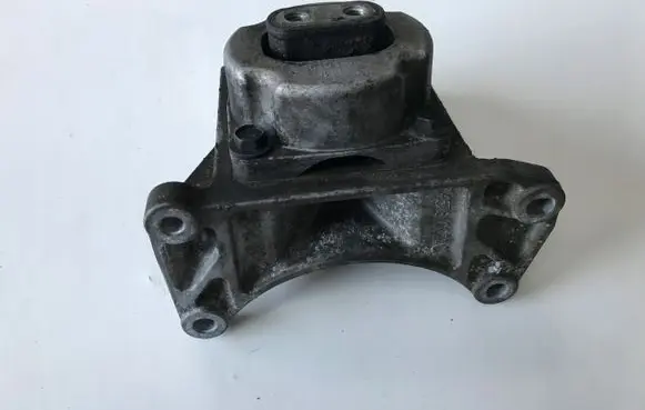 Dodge Journey Gearbox mount 062AC