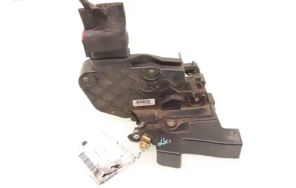 Volvo V50 Front door lock 30699154