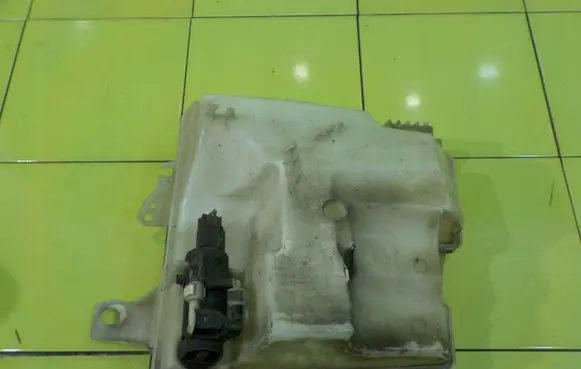Toyota Prius (XW20) Windshield washer fluid reservoir/tank ZBIORNICZEK 16AB5