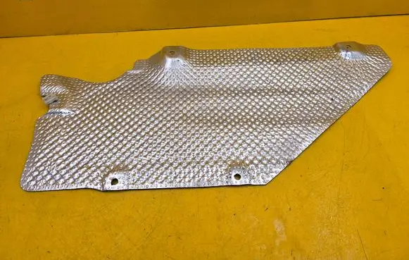 BMW 5 G60 G61 Front underbody cover/under tray 5A015C9