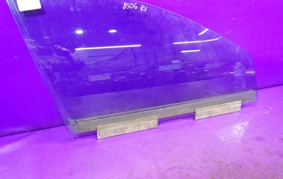 Volvo S60 Front door window glass four-door