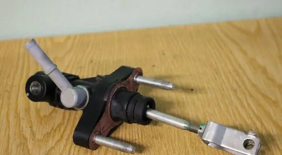 Toyota Avensis T250 Clutch master cylinder