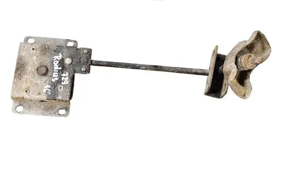 SsangYong Rodius Spare wheel mounting bracket 4084021050