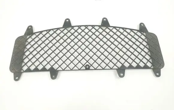 Maserati Ghibli Front bumper lower grill 670008457 10148733
