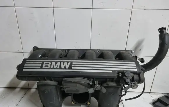 BMW 5 E60 E61 Intake manifold N52B250L 752036811
