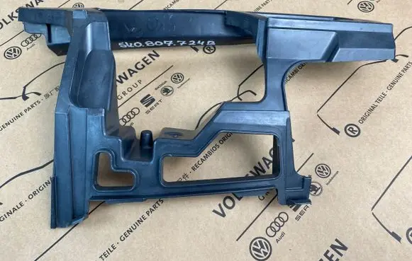 Volkswagen Golf VI Front bumper mounting bracket 5K0807724B