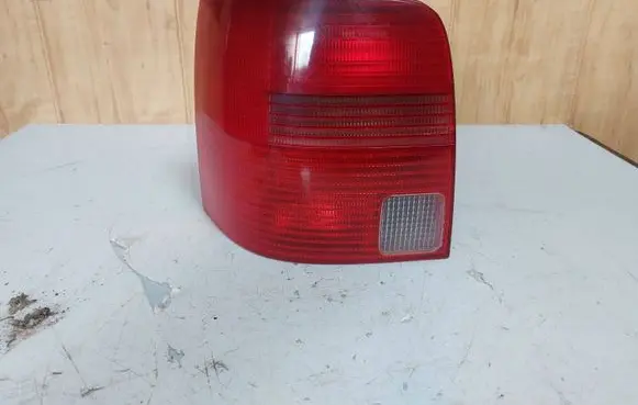 Volkswagen PASSAT B5 Tail light bulb cover holder 3B9945257