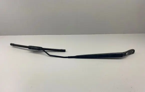 Citroen DS3 Front wiper blade arm 9683828480
