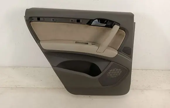 Audi Q7 4L Rear door card panel trim NOCODE