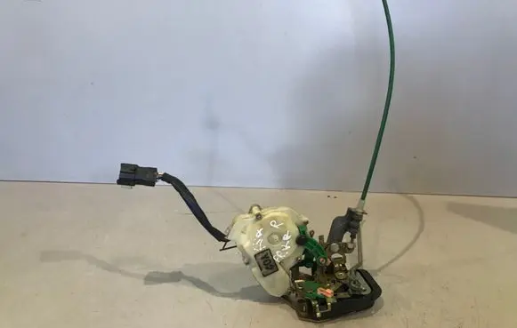 KIA Sorento Front door lock 041201