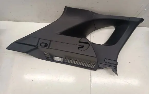 Trunk/boot side trim panel