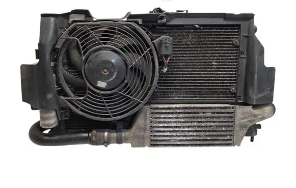 Opel Corsa C Coolant radiator 13100381 24466780 13106020