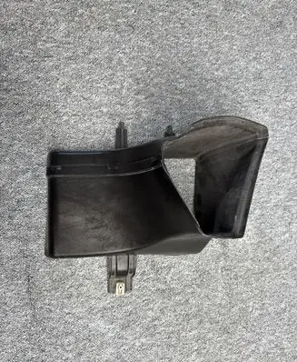 BMW M4 G82 G83 Intercooler air guide/duct channel 8072093 5174807293 24092210