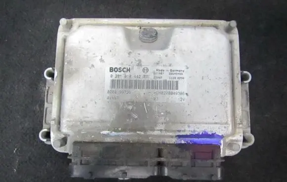 Renault Scenic I Engine control unit/module 0281010442 8200199726