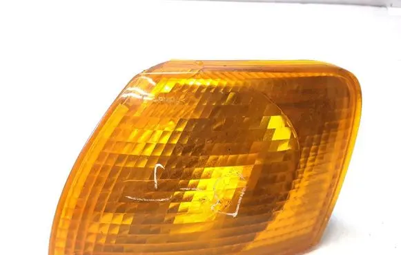 Volkswagen PASSAT B5 Front indicator light 3B0953049
