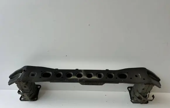 Ford Focus Front bumper support beam AM51-R10922