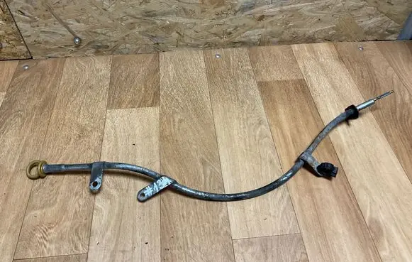 Alfa Romeo 147 Oil level dip stick 
