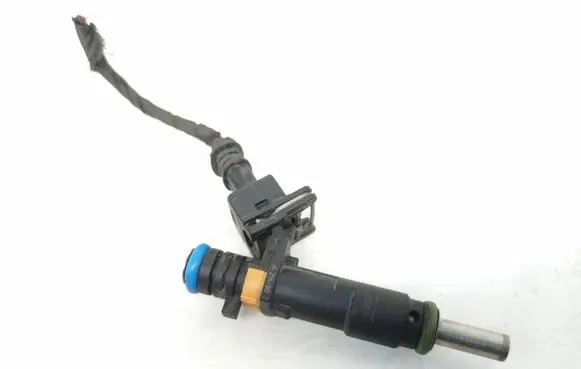 Opel Zafira B Fuel injector 55353806 0814217 8184c07118