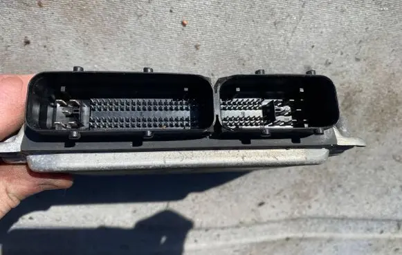 Volkswagen Fox Engine control unit/module 045906019BN 1039S09450 0281011721