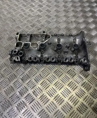 Audi Q3 F3 Rocker cam cover 06K103475H