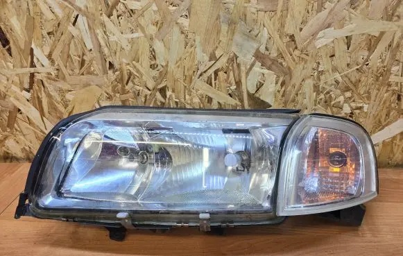 Volvo S80 Headlight/headlamp 8678546 89008458
