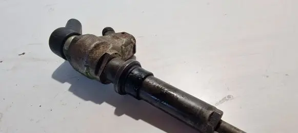 Audi A6 S6 C5 4B Fuel injector 9652173780