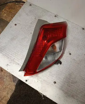 Toyota Yaris Rear/tail lights