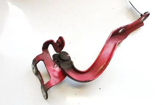 Engine bonnet/hood hinges