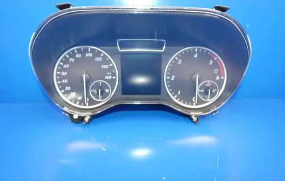 Mercedes-Benz B W246 W242 Speedometer (instrument cluster) A2469006211 A2469013304 0263681375