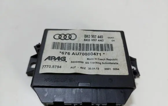 Audi Q7 4L Parking PDC control unit/module 8K0907440
