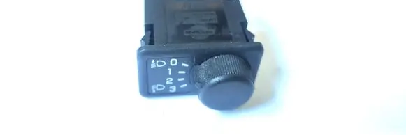 Nissan Almera Headlight level height control switch 37024A