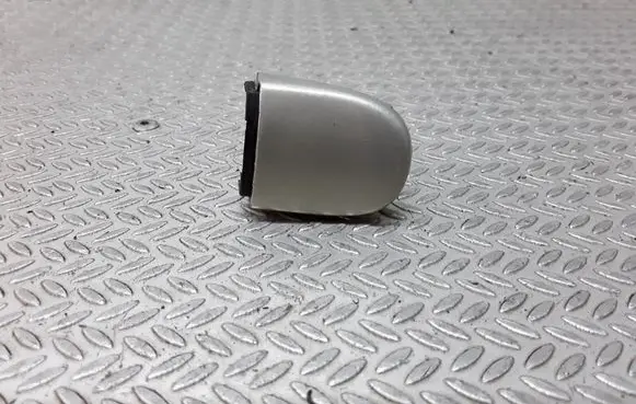 Volkswagen Jetta VI Rear door handle cover 