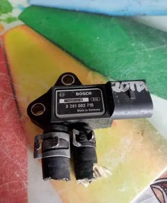 Volkswagen PASSAT B6 Air pressure sensor 0281002710
