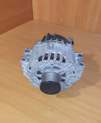 BMW M5 F90 Generator/alternator 7852129 2718574B EG25U019