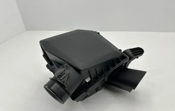 Volvo XC40 Air filter box 32222663 P32222663