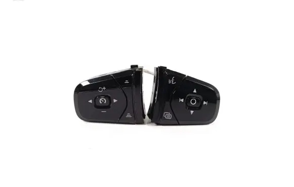 Volvo XC90 Steering wheel buttons/switches 