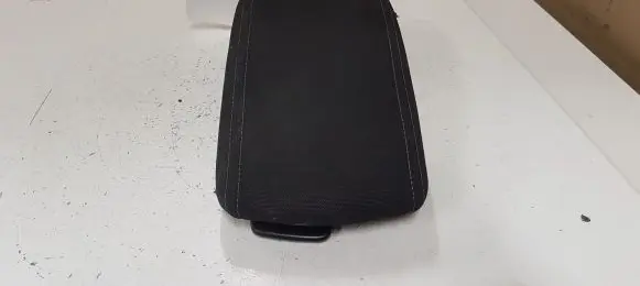 Peugeot 308 Armrest 1301924XZD