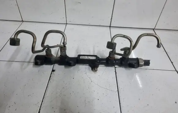 Ford Mondeo Mk III Fuel main line pipe 2S7Q9D280AE R9144Z050B 41611202