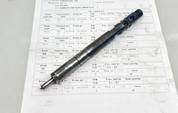 Mercedes-Benz C W204 Fuel injector A6460700987 EJBR04201D