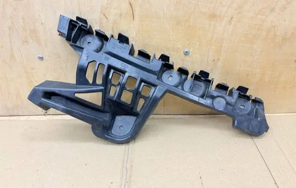 Opel Astra J Rear bumper mounting bracket 13368950
